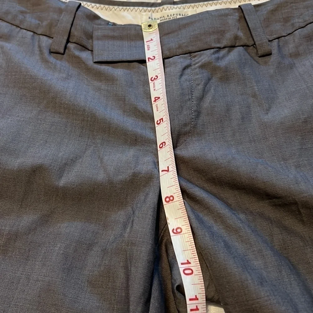 WOMENS size 4 Banana Republic wide leg trousers these are a grayish brown